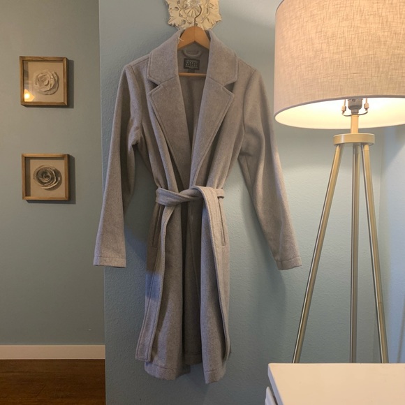 Gray coat - Picture 3 of 4